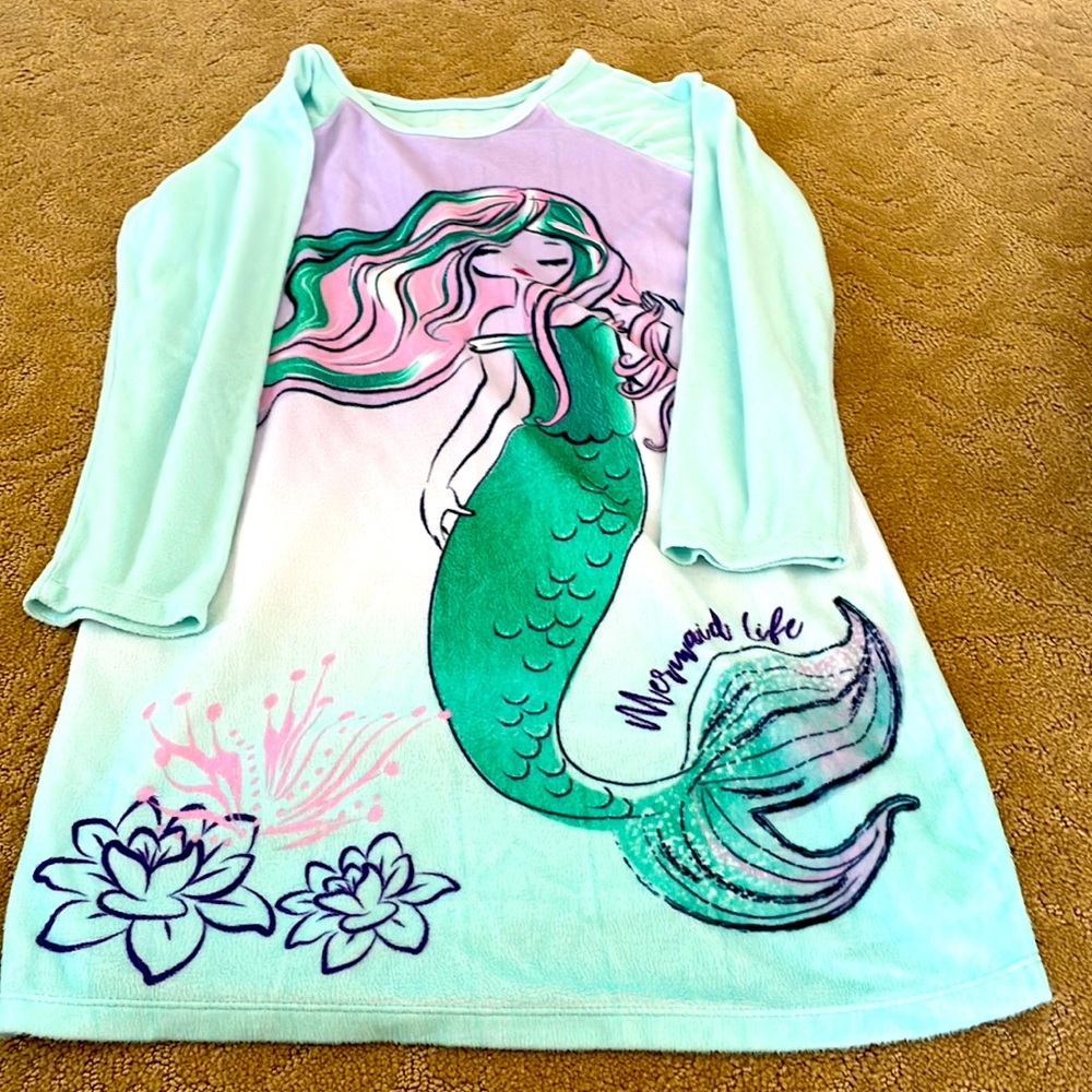 Girls fleece nightgown